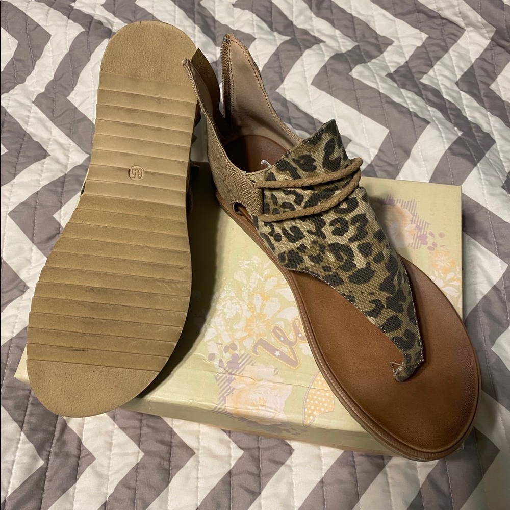 Very G - Leopard Sparta Sandals - Picture 8 of 8